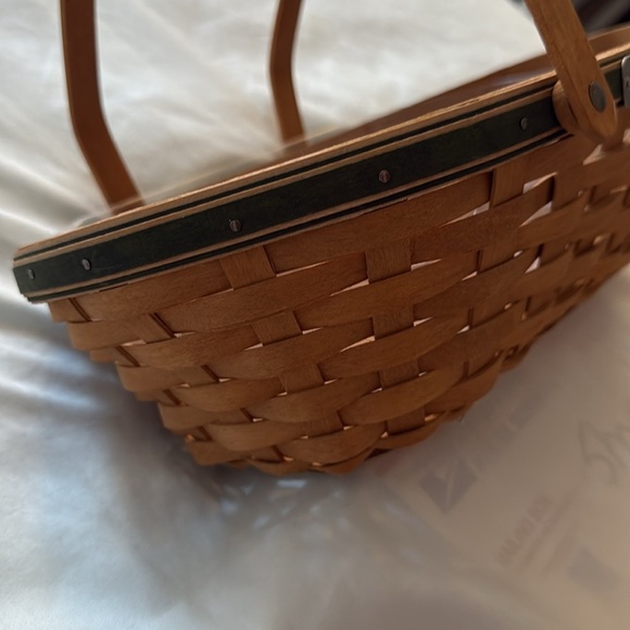 Longaberger 2006 Christmas Collection Woven Basket, Versatile Use - Picture 4 of 12